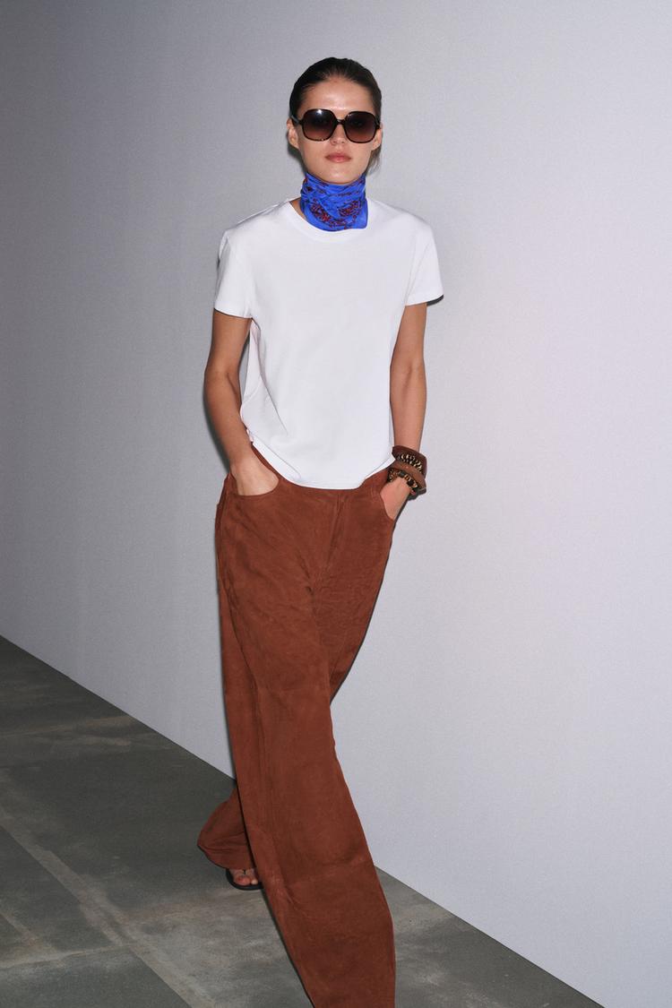 T-SHIRT REGULAR FIT