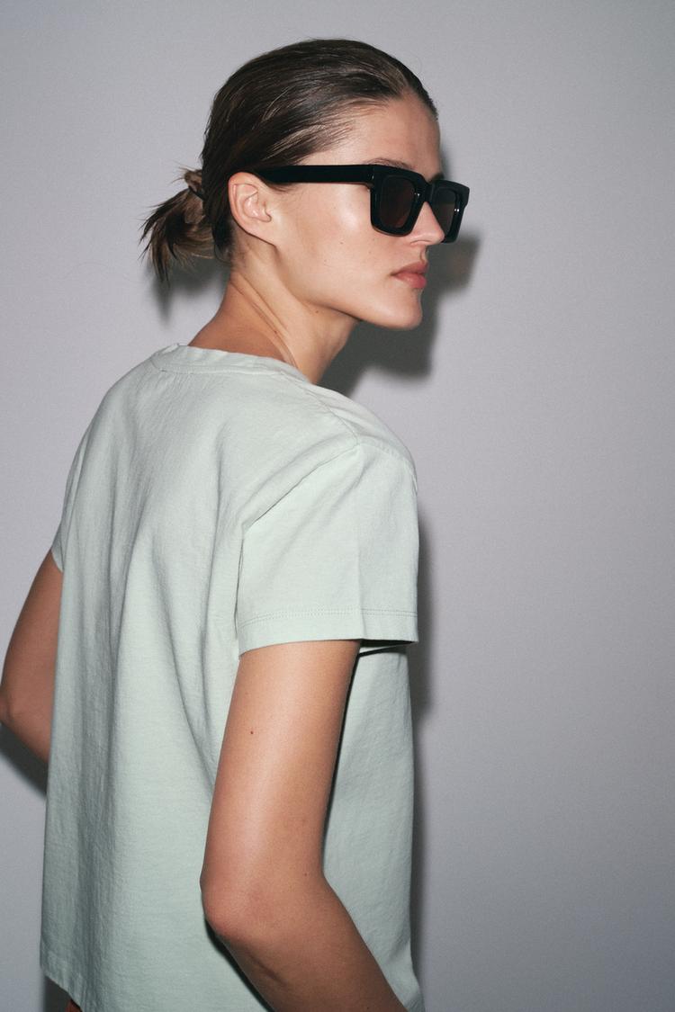 T-SHIRT REGULAR FIT