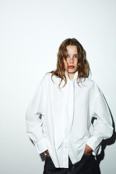 CHEMISE EN POPELINE AVEC CRAVATE