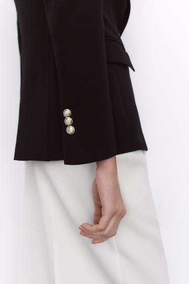 BLAZER AJUSTÉ AVEC ÉPAULETTES