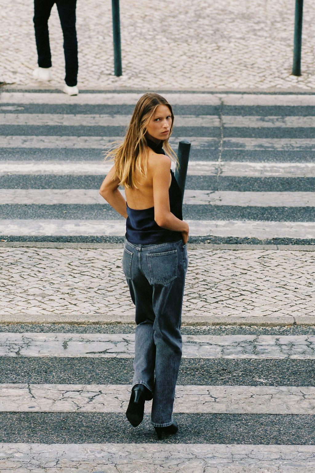TOP HALTER SATINÉ