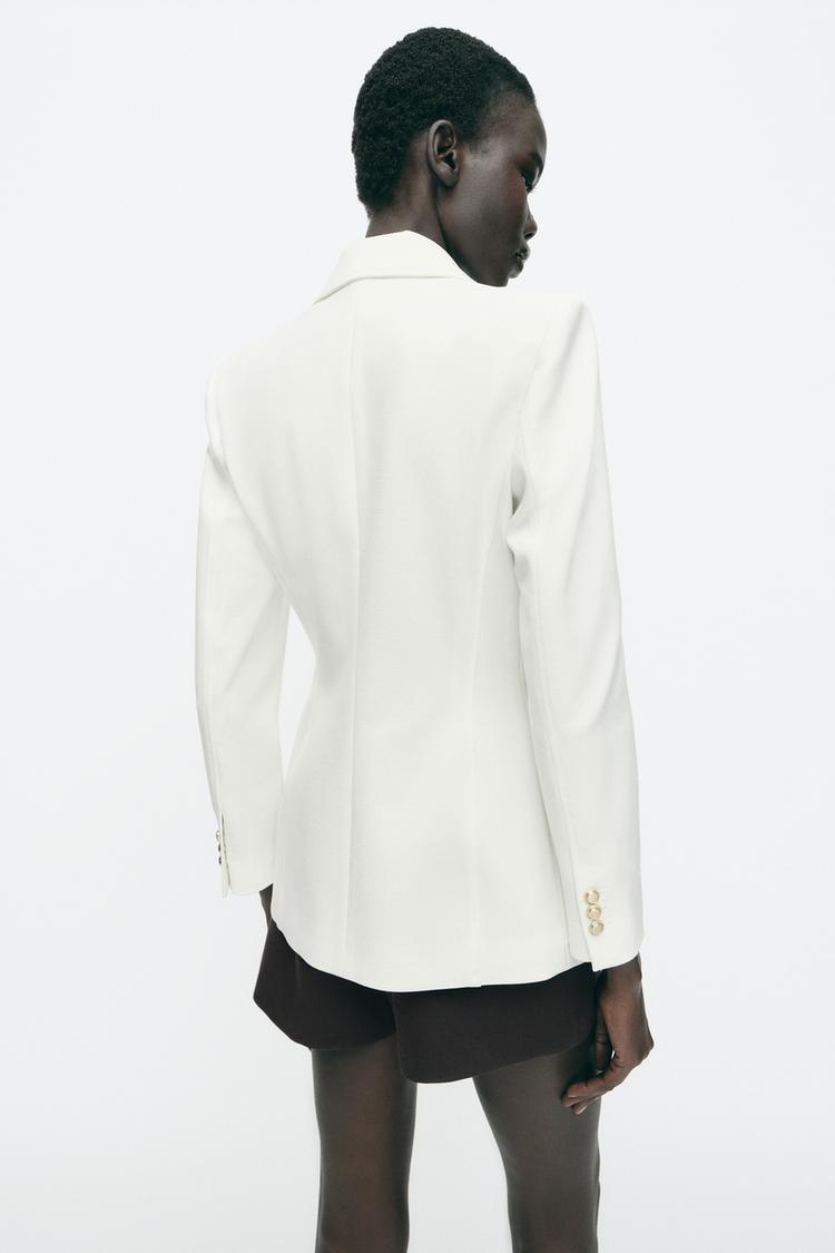 BLAZER AJUSTÉ AVEC ÉPAULETTES