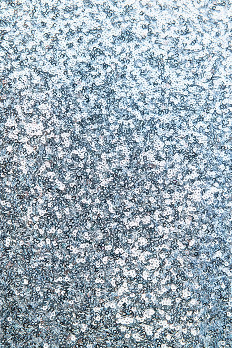 ROBE COURTE À PAILLETTES BLEUE CLAIRE