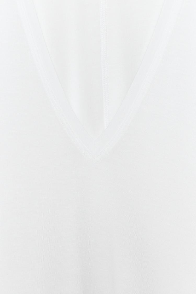 T-SHIRT FLUIDE COL EN V