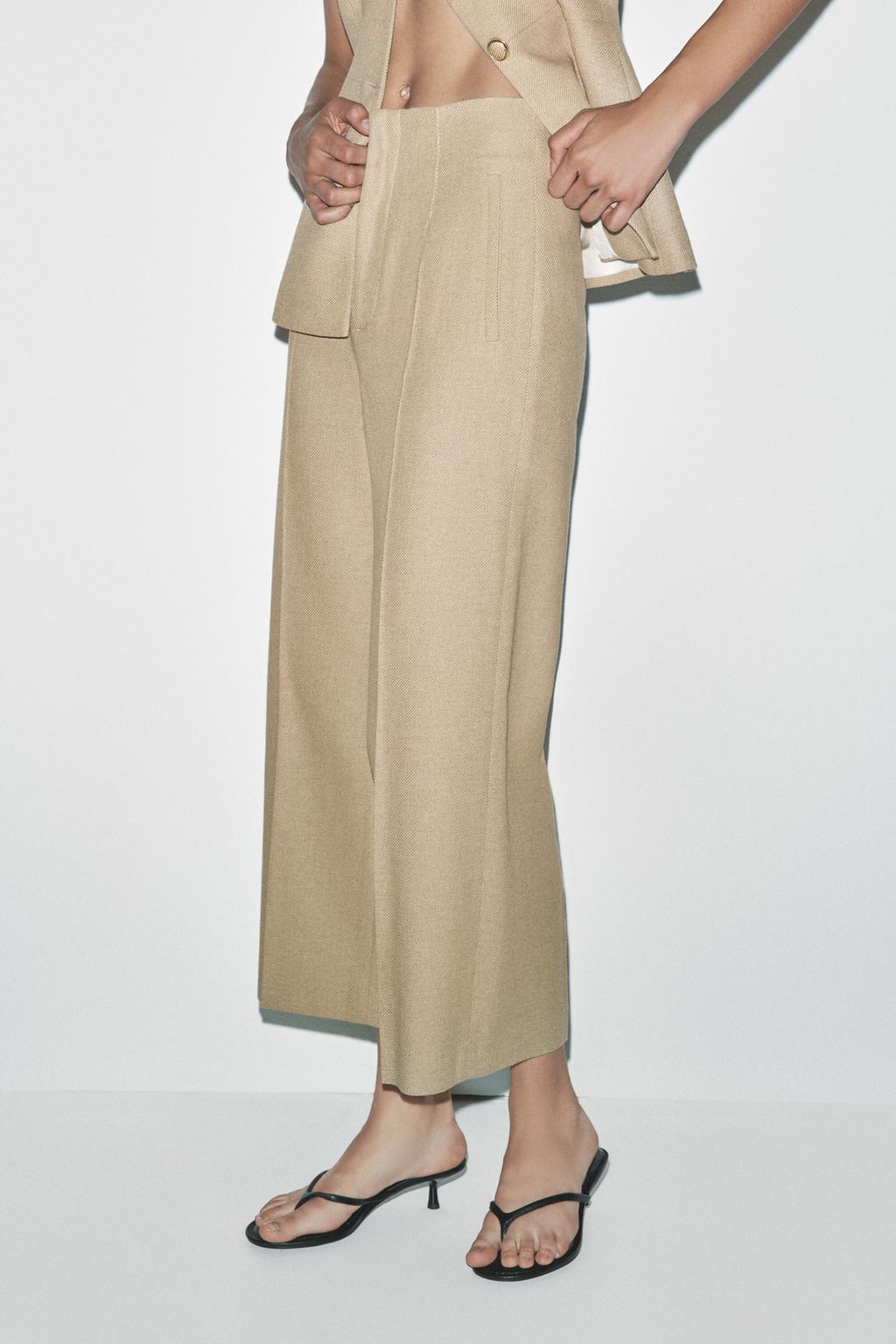 TAILORED WAISTCOAT