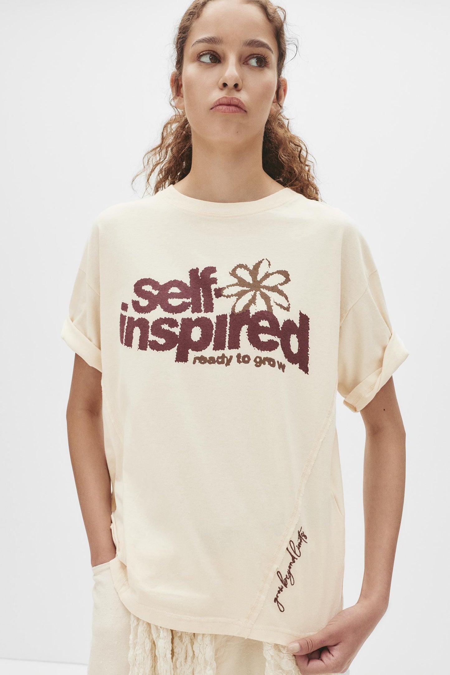T-SHIRT WITH FLOWER 🌺🌹 PRINTED GRAPHIC