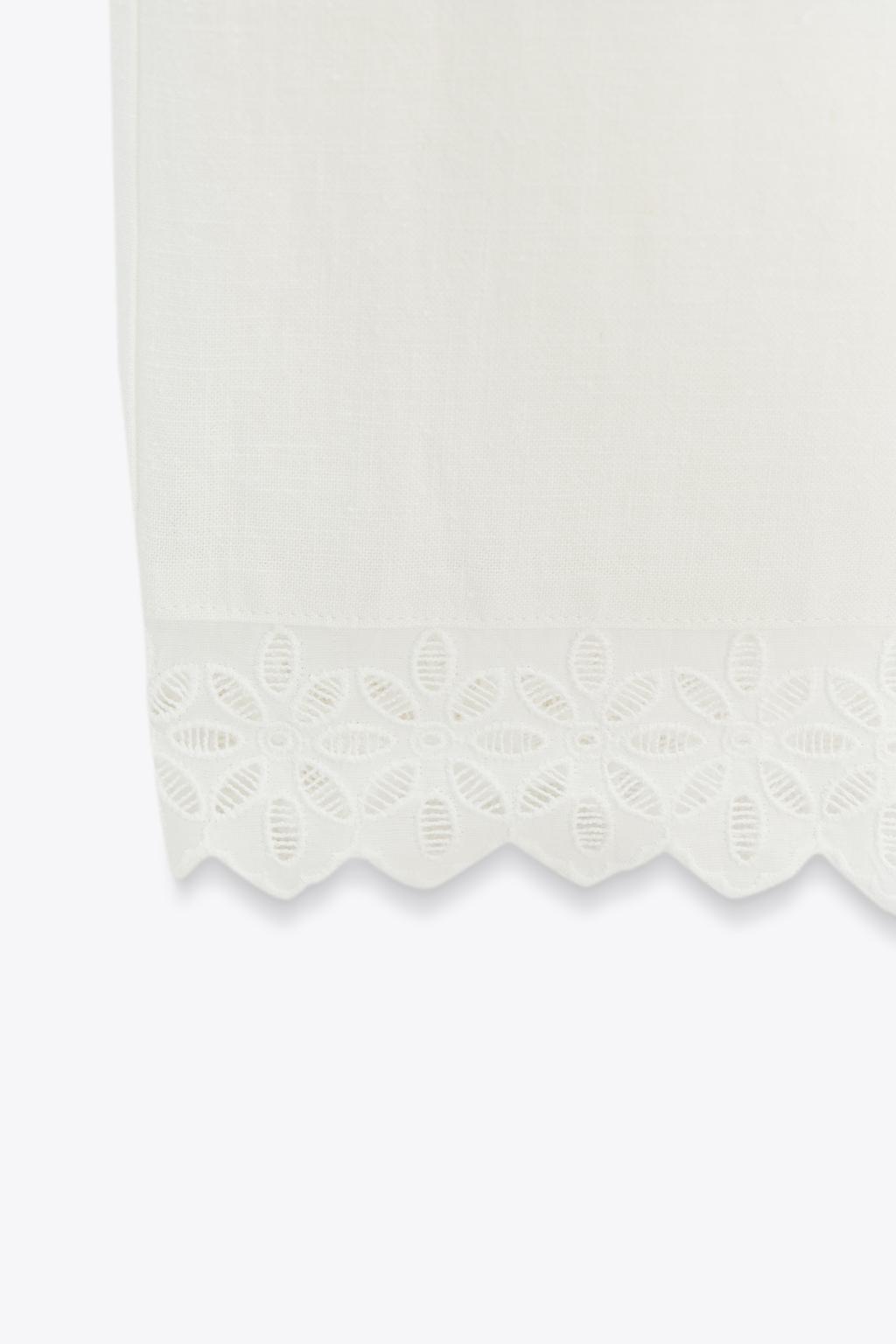 PANTALON AVEC RAMIE ET DENTELLE EN BAS
