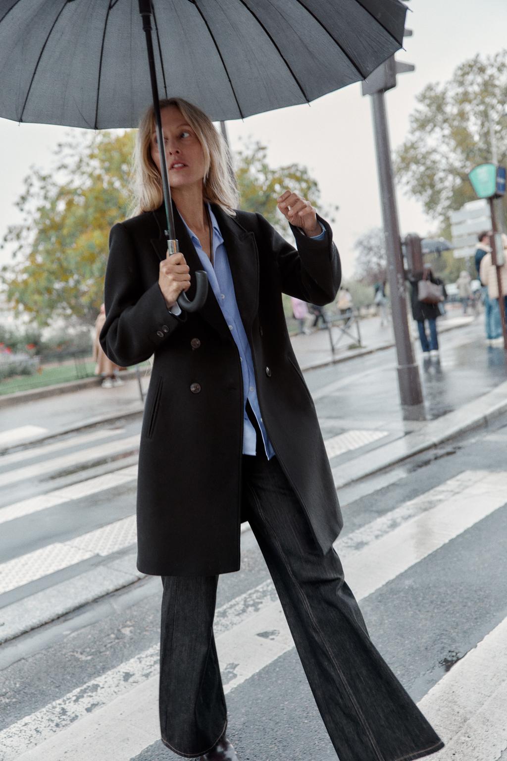 MANTEAU À BOUTONNAGE CROISÉ AVEC ÉPAULETTES