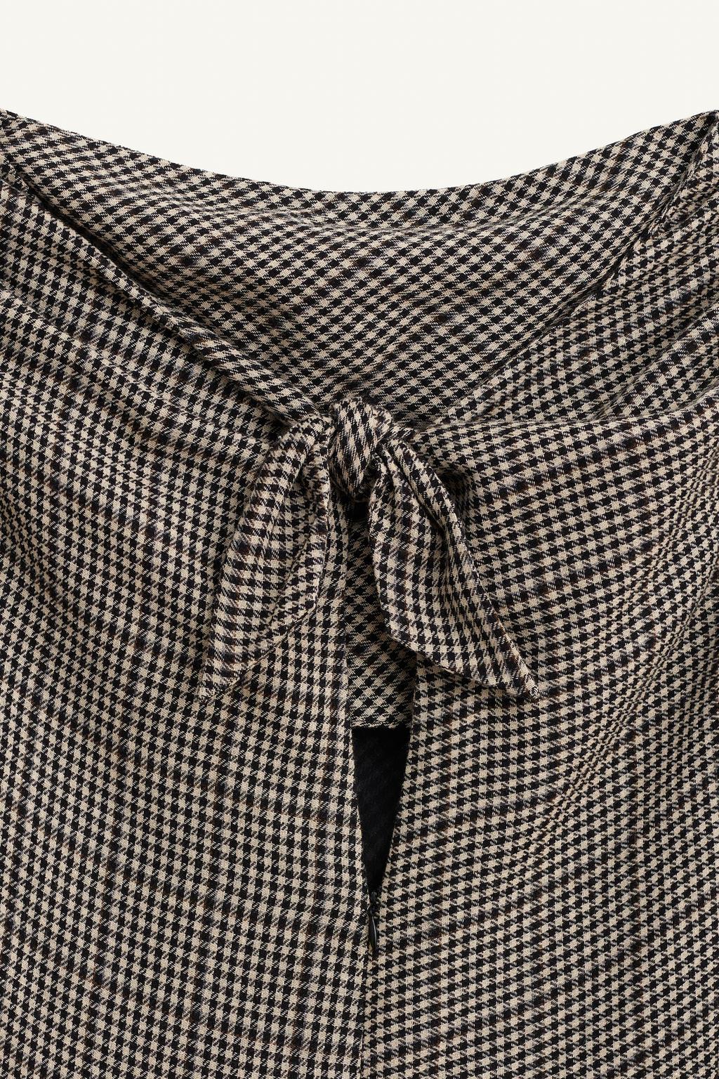 ROBE À CARREAUX PLIS PLATS LIMITED EDITION