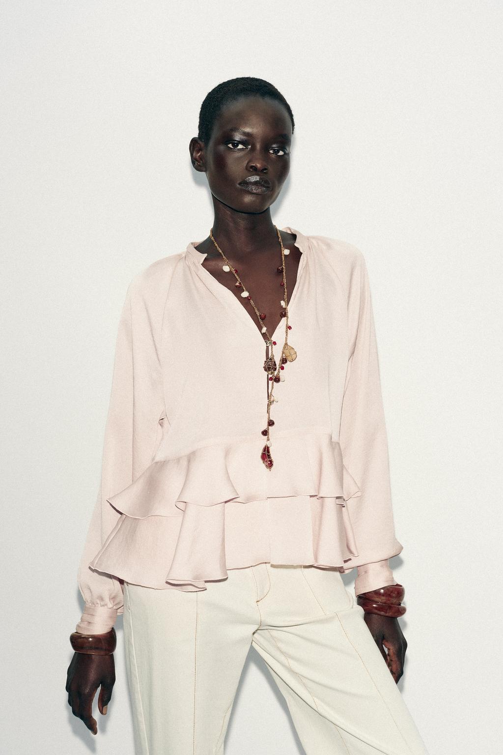 BLOUSE À VOLANTS