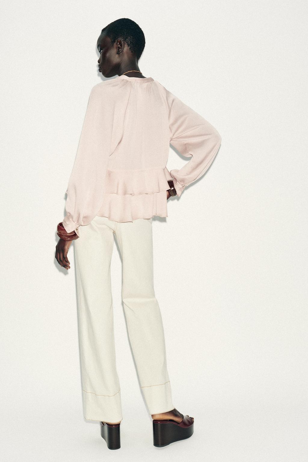 BLOUSE À VOLANTS