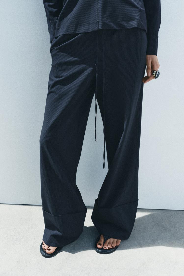ENSEMBLE TOP DRAPÉE | PANTALON LARGE À RAYURES ZW COLLECTION