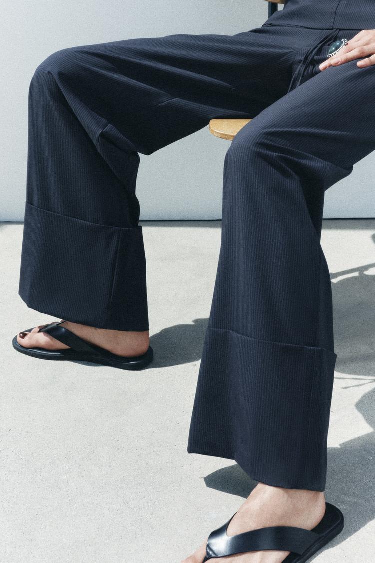 ENSEMBLE TOP DRAPÉE | PANTALON LARGE À RAYURES ZW COLLECTION