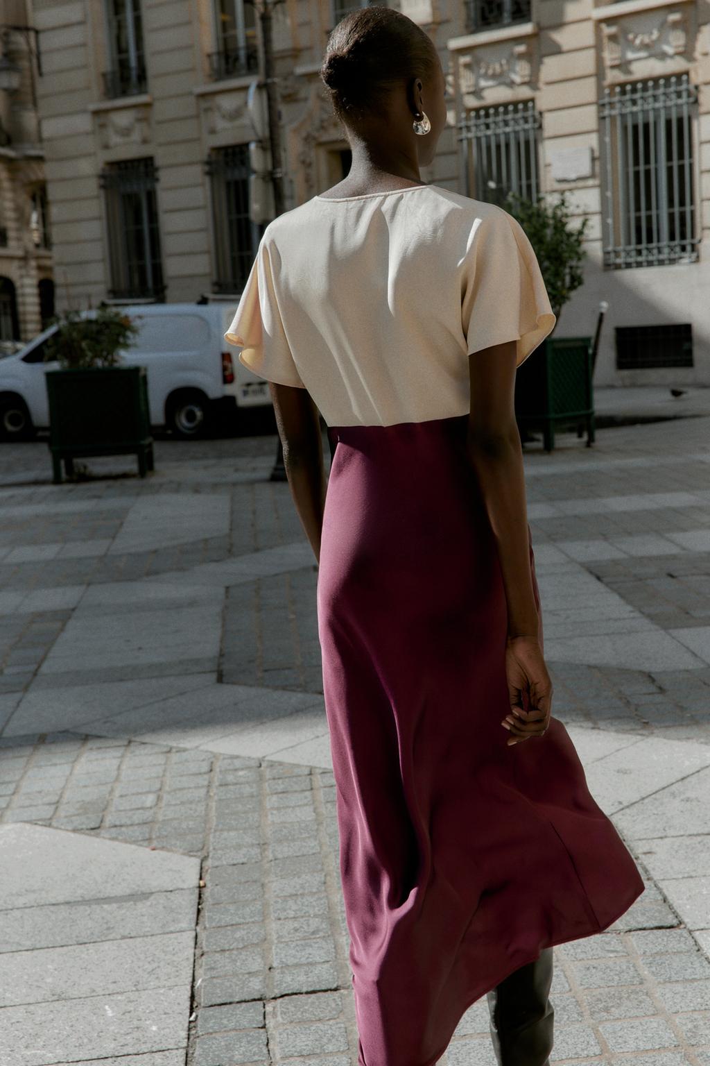 ROBE MIDI SATINÉE AVEC DENTELLE COMBINÉE