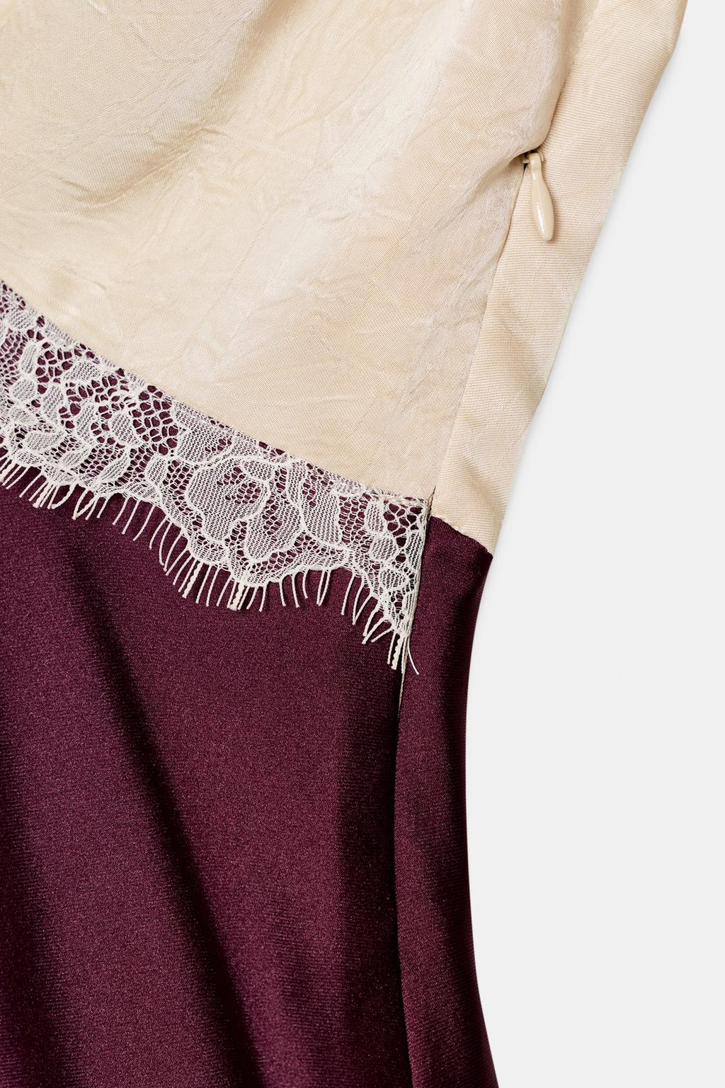 ROBE MIDI SATINÉE AVEC DENTELLE COMBINÉE