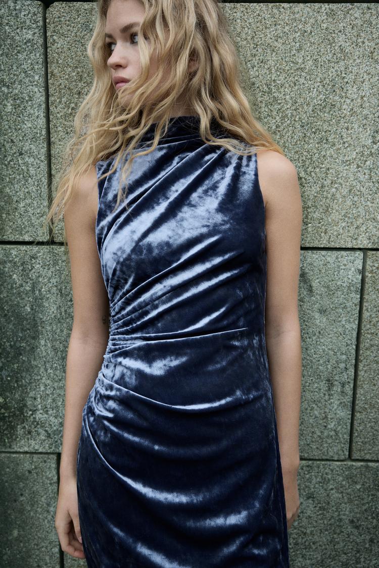 ROBE MI-LONGUE DRAPÉE EN VELOURS
