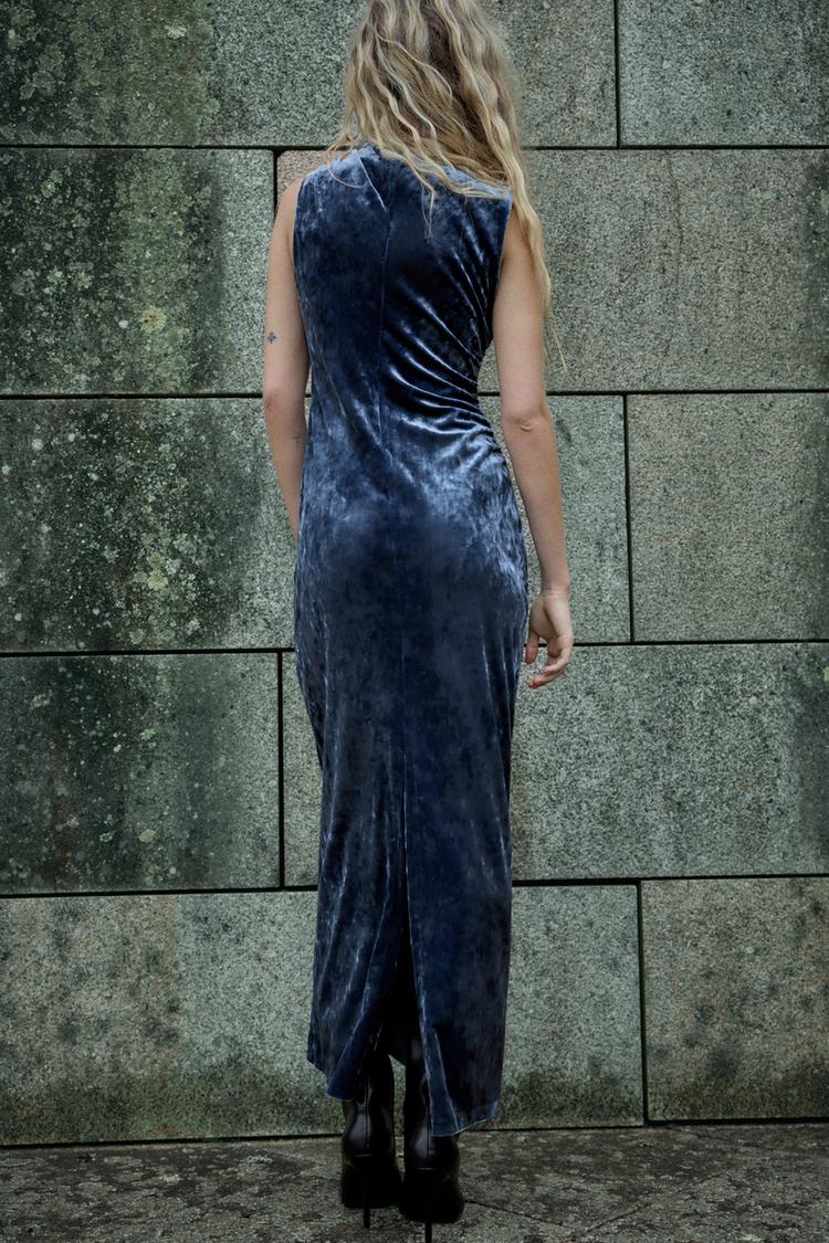 ROBE MI-LONGUE DRAPÉE EN VELOURS