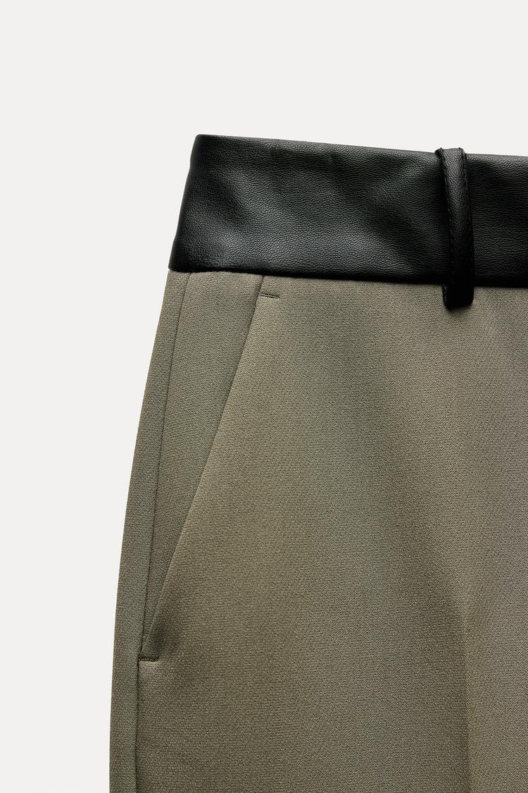 PANTALON AVEC TAILLE EN MATIÈRES VARIÉES EFFET CUIR