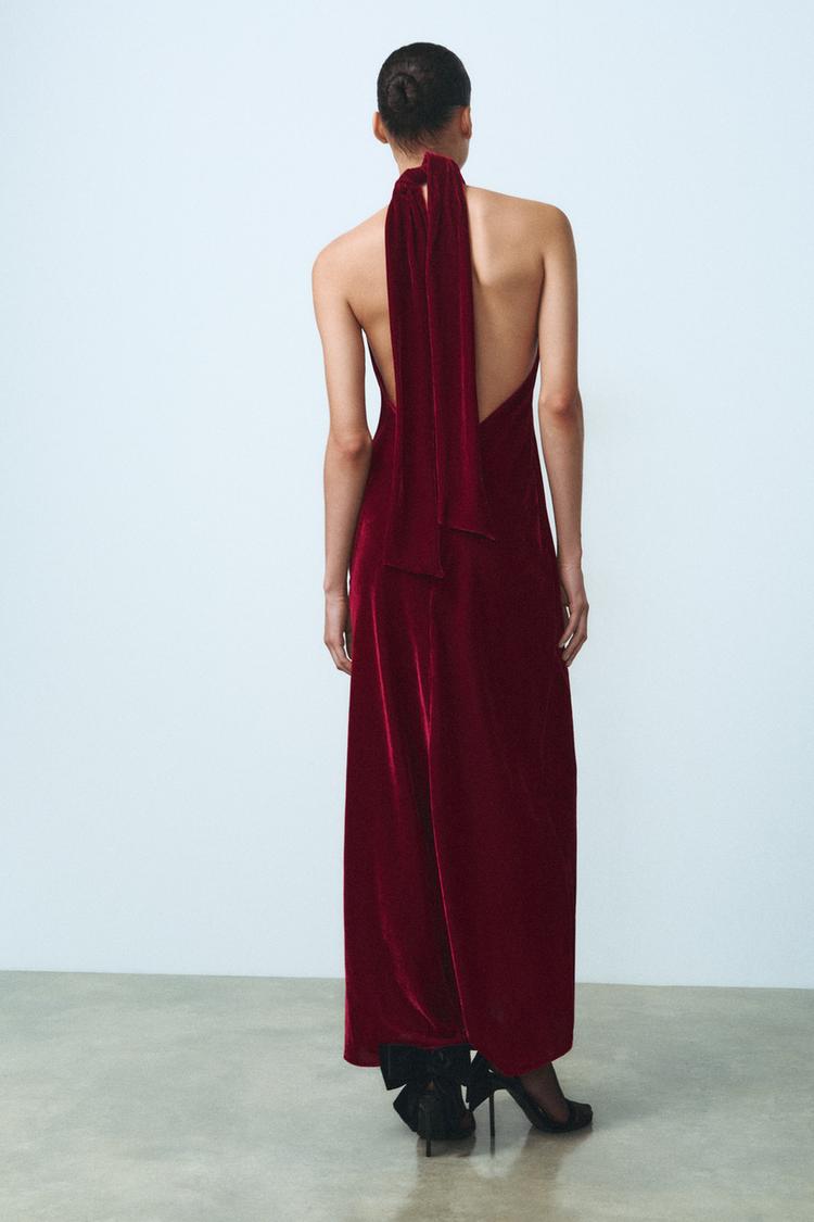 ROBE LONGUE DOS NU COL MONTANT