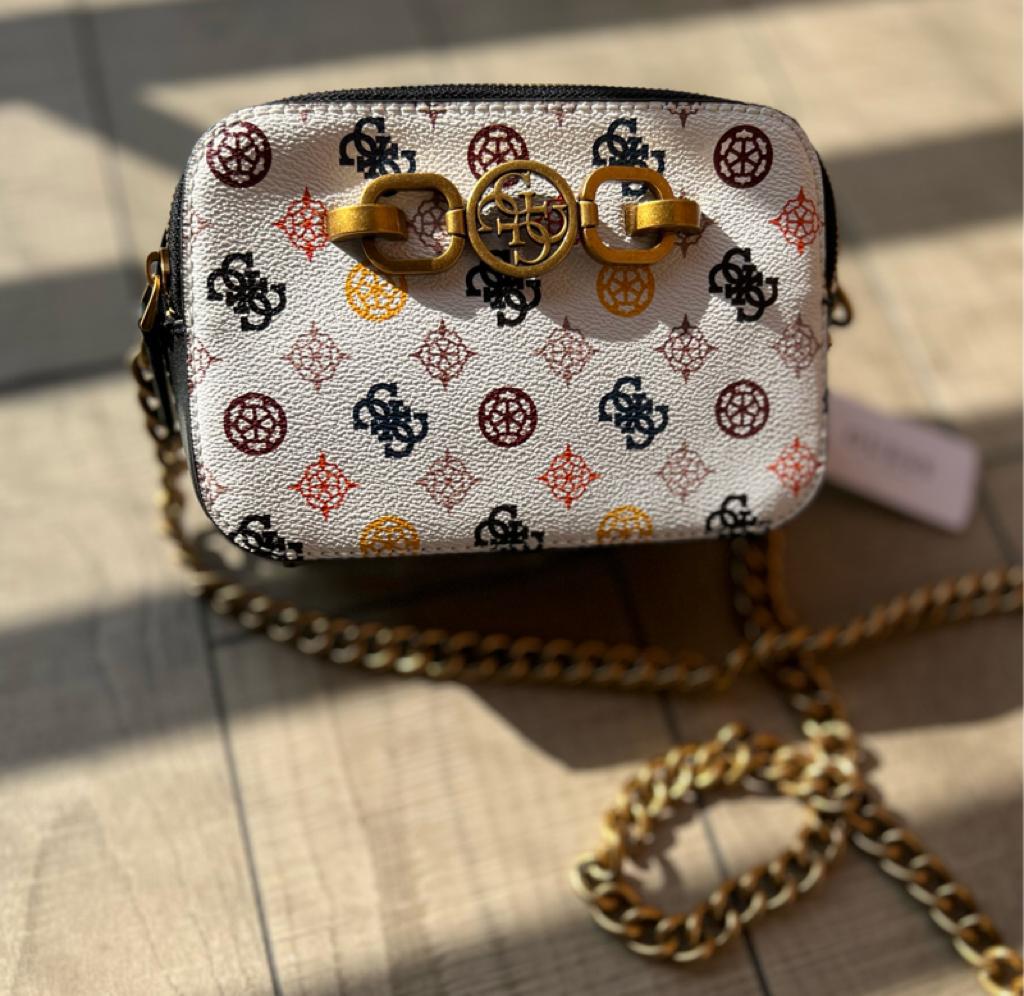 Sac GUESS Noelle Crossbody Camera, White Multicolore
