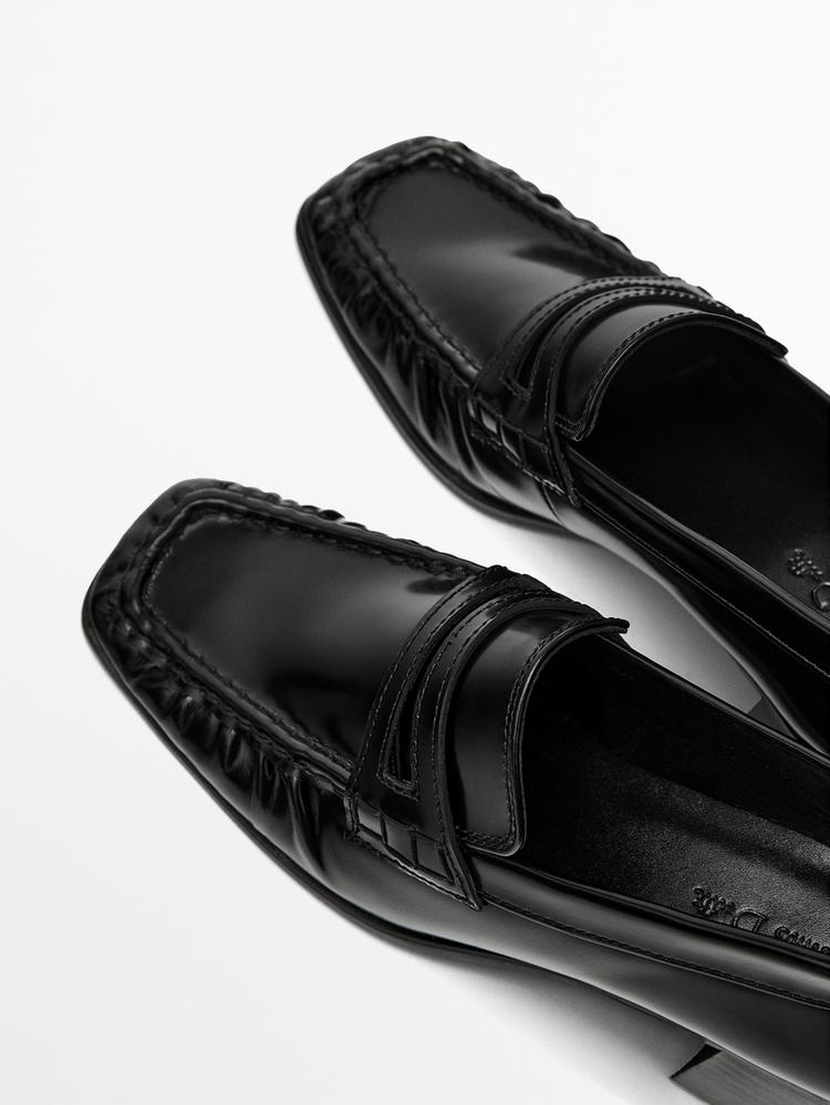 MASSIMO DUTTI MOCASSINS À TALON ET BOUT CARRÉ