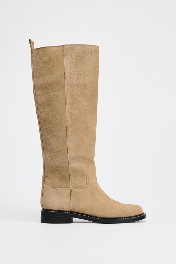 BOTTES PLATES EN CROÛTE DE CUIR AVEC DOUBLURE INTÉRIEURE