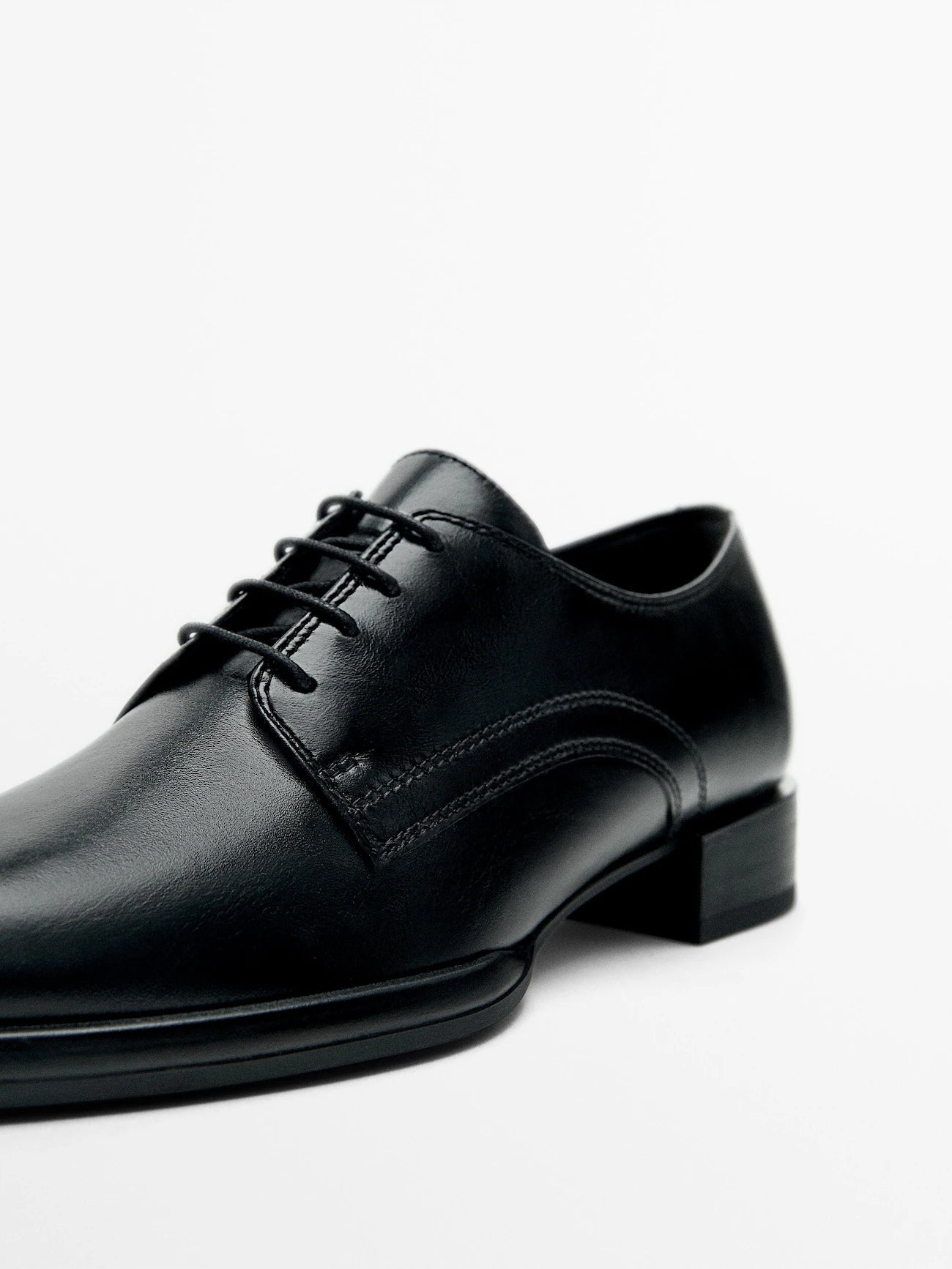 Chaussures Plates À Lacets Massimo Dutti