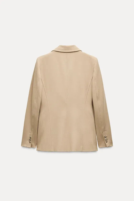 BLAZER AJUSTÉ AVEC ÉPAULETTES