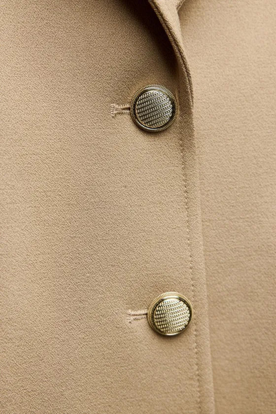 BLAZER AJUSTÉ AVEC ÉPAULETTES