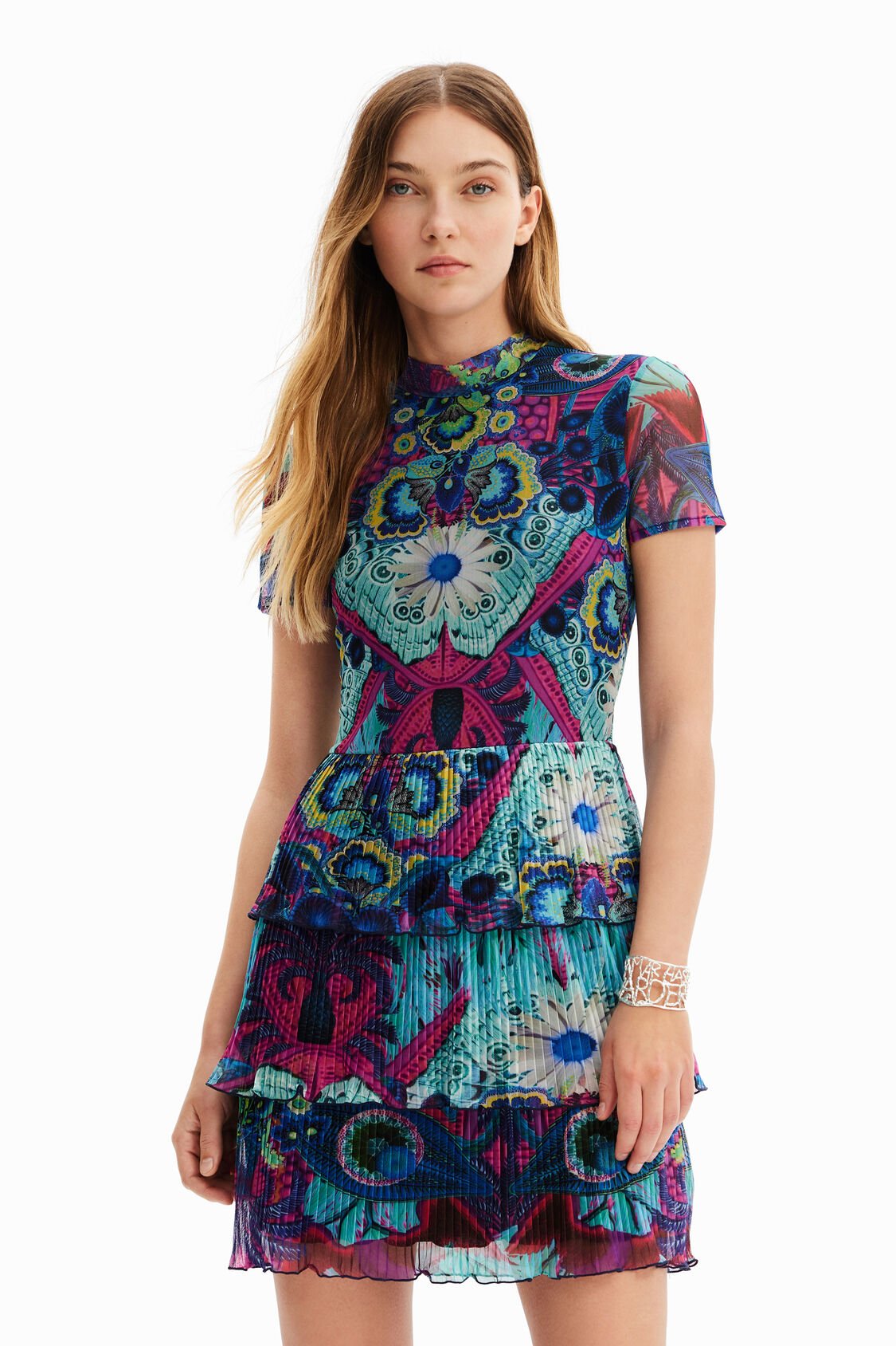 ROBE COURTE VOLANTS DESIGUAL