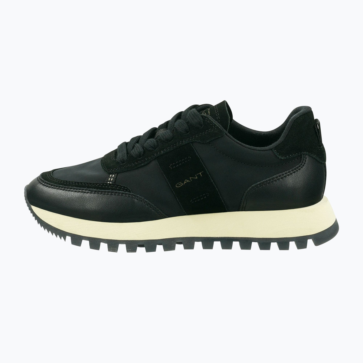 BASKETS EN CUIR