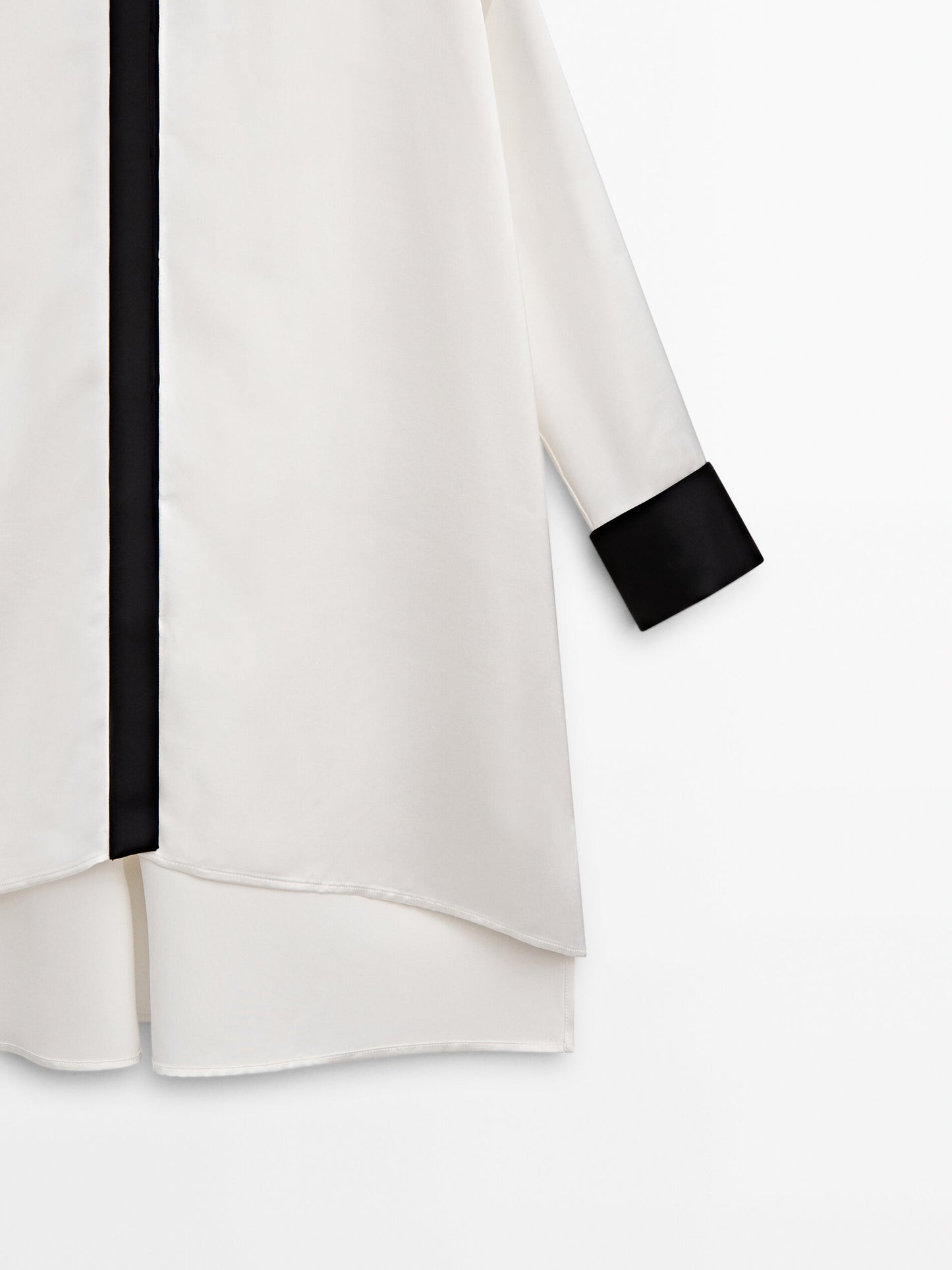 MASSIMO DUTTI CHEMISE SATINÉE CONTRASTANTE-STUDIO