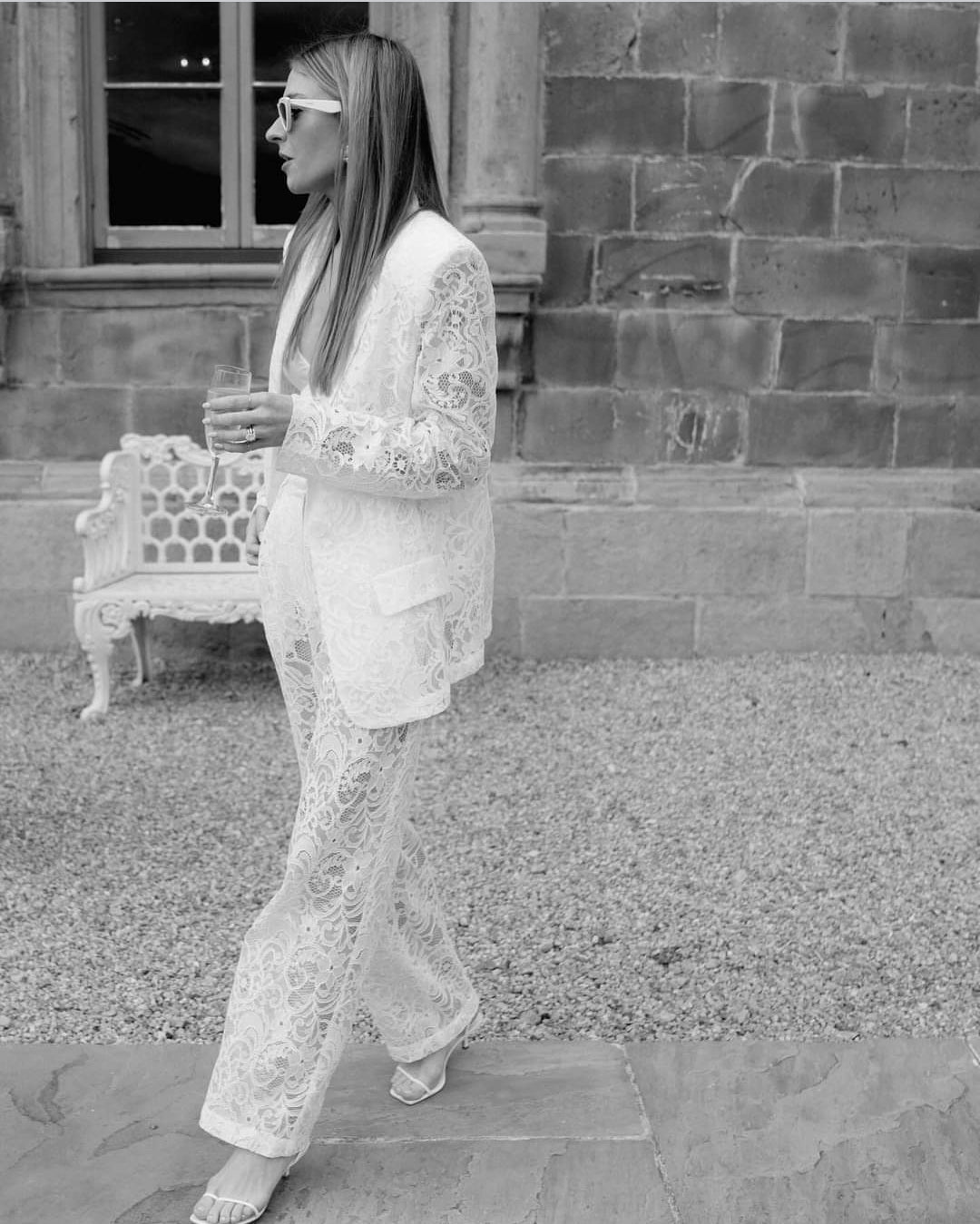 ENSEMBLE BLAZER | PANTALON EN DENTELLE AVEC ÉPAULETTES