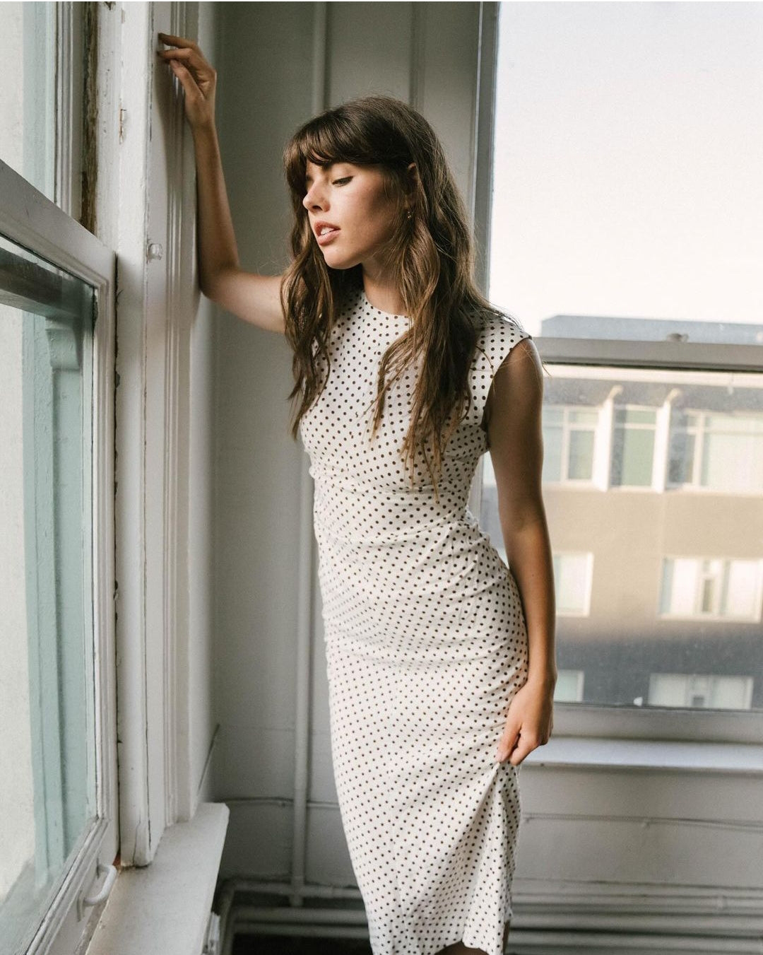 ROBE POLKA DOT MIDI WITH DRAPED WAIST
