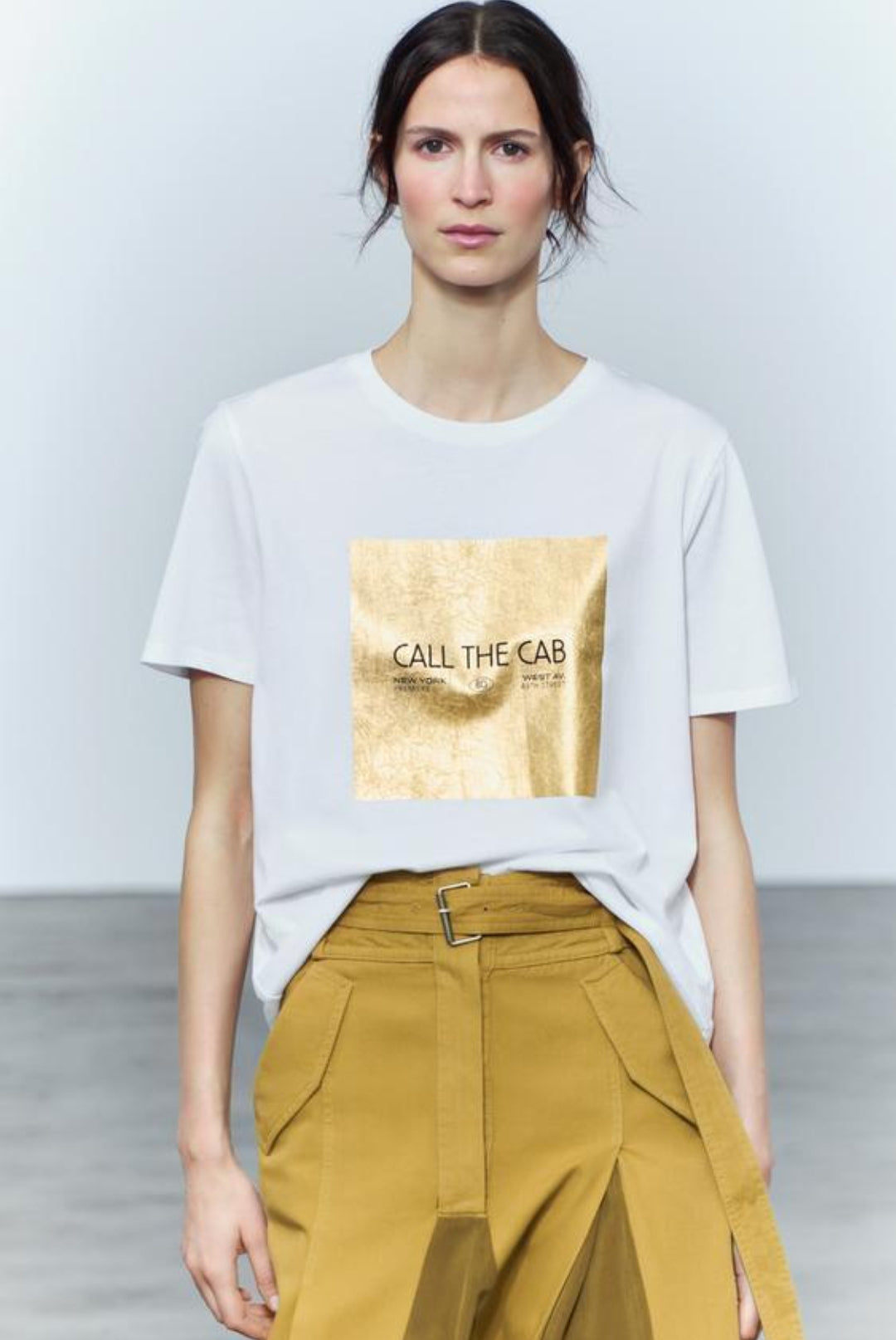 T-SHIRT MÉTALLISÉ DORÉ