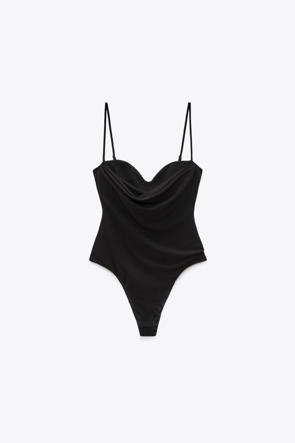 BODY AVEC DÉCOLLETÉ EN COEUR ET BRETELLES de