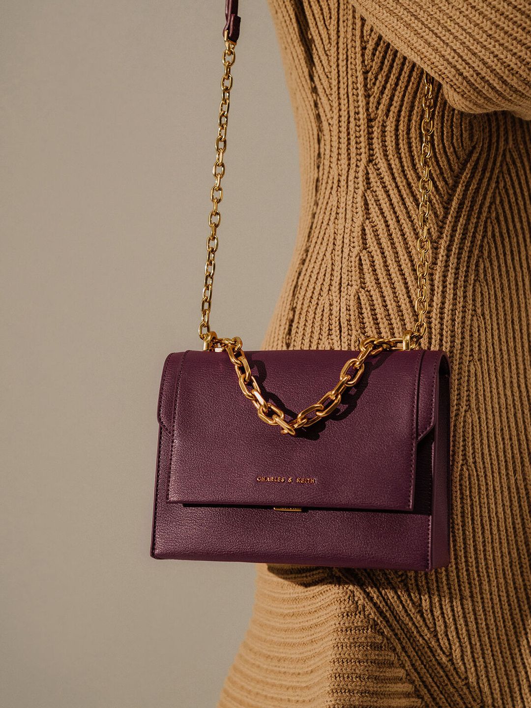CHARLES & KHEITH Sac Front Flap Chain Handle Crossbody
