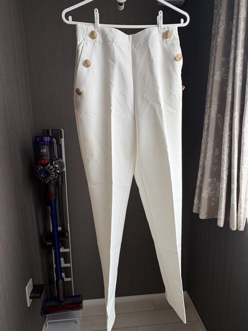 PANTALON AVEC POCHES LATÉRALES