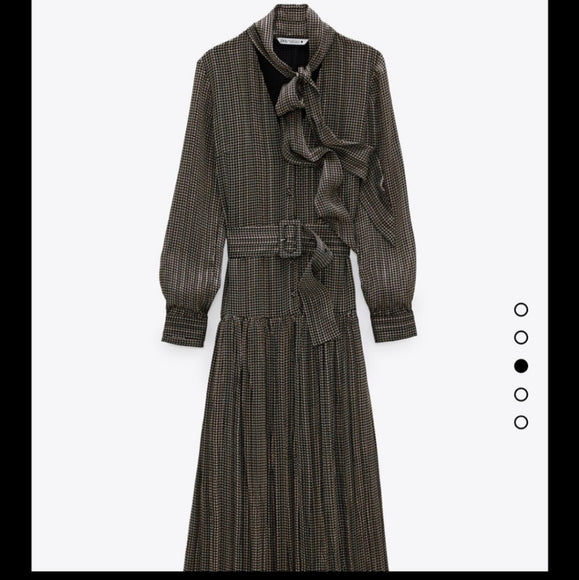 ROBE CEINTURÉE AVEC FIL MÉTALLISÉ ÉDITION LIMITÉE