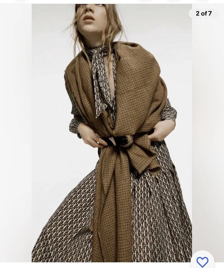 ROBE CEINTURÉE AVEC FIL MÉTALLISÉ ÉDITION LIMITÉE