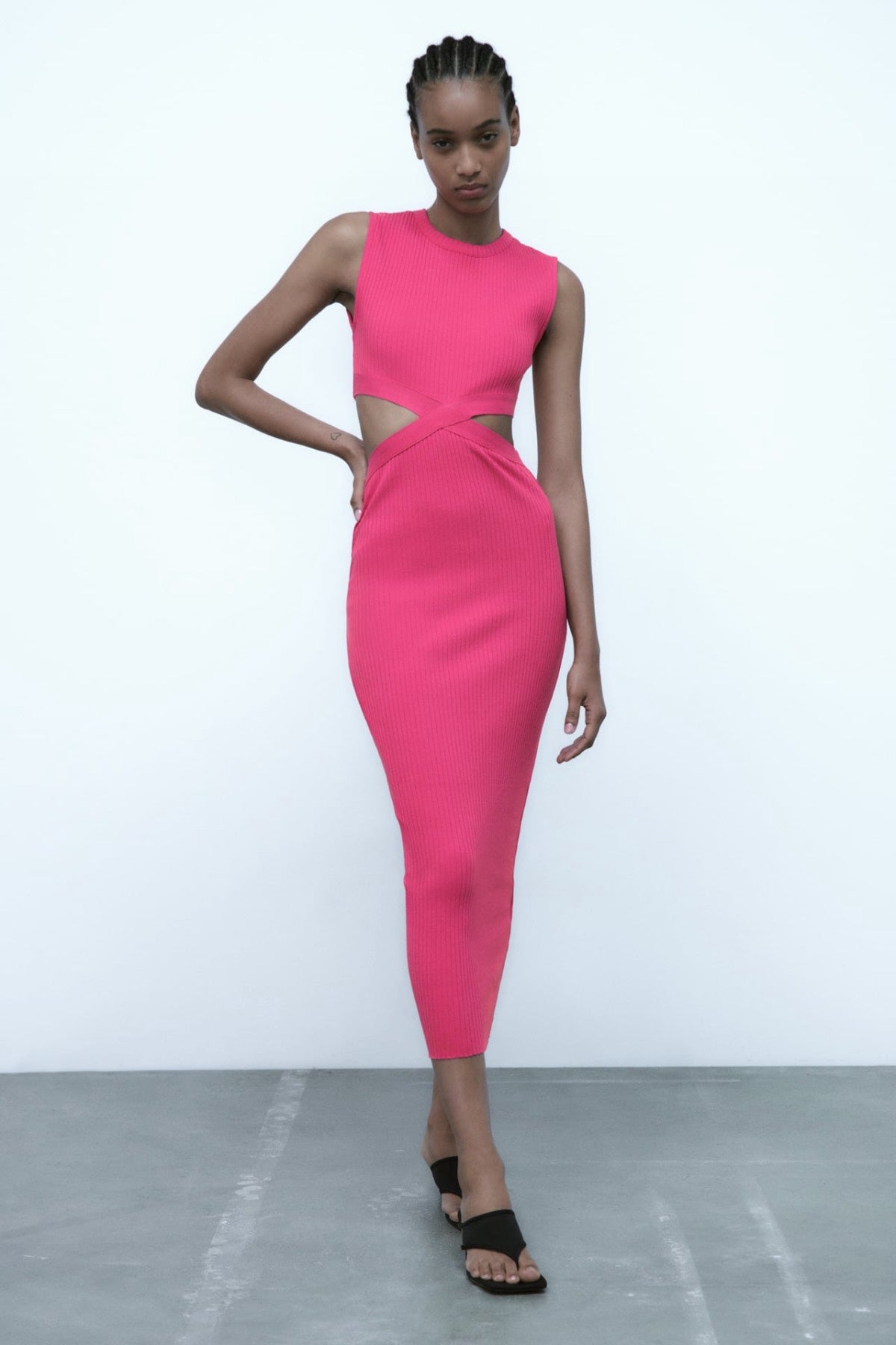 CUT OUT FITTED RIB DRESS