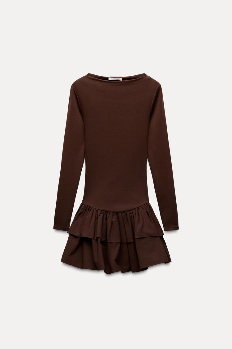 ROBE COURTE À VOLANTS