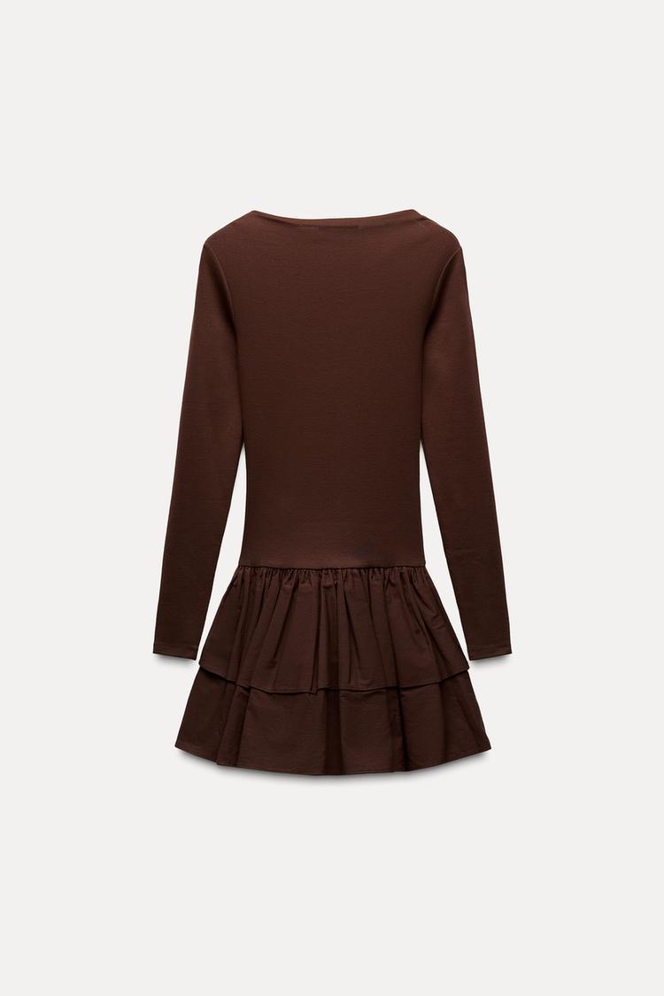 ROBE COURTE À VOLANTS