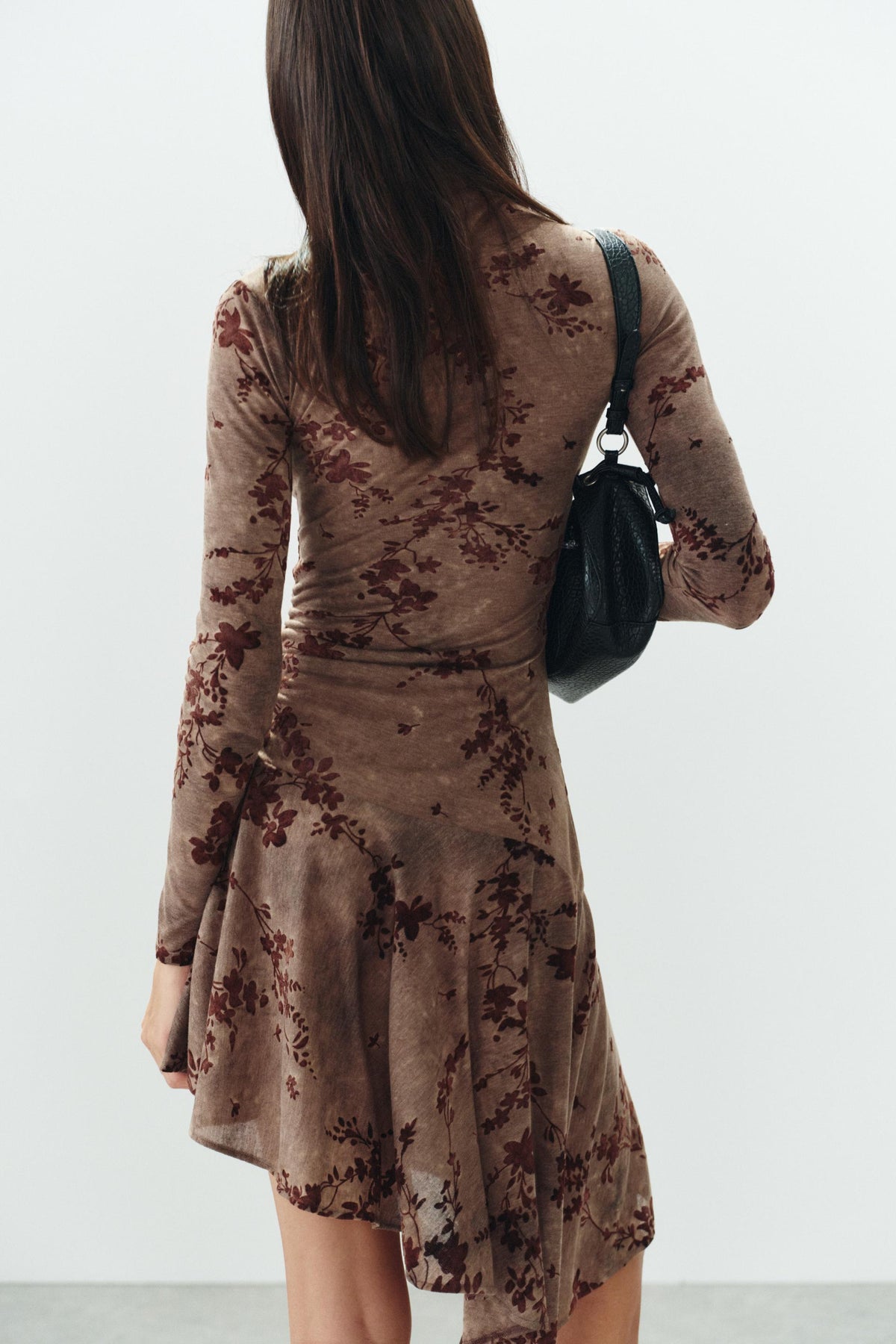 ROBE ASYMÉTRIQUE FLOQUÉE