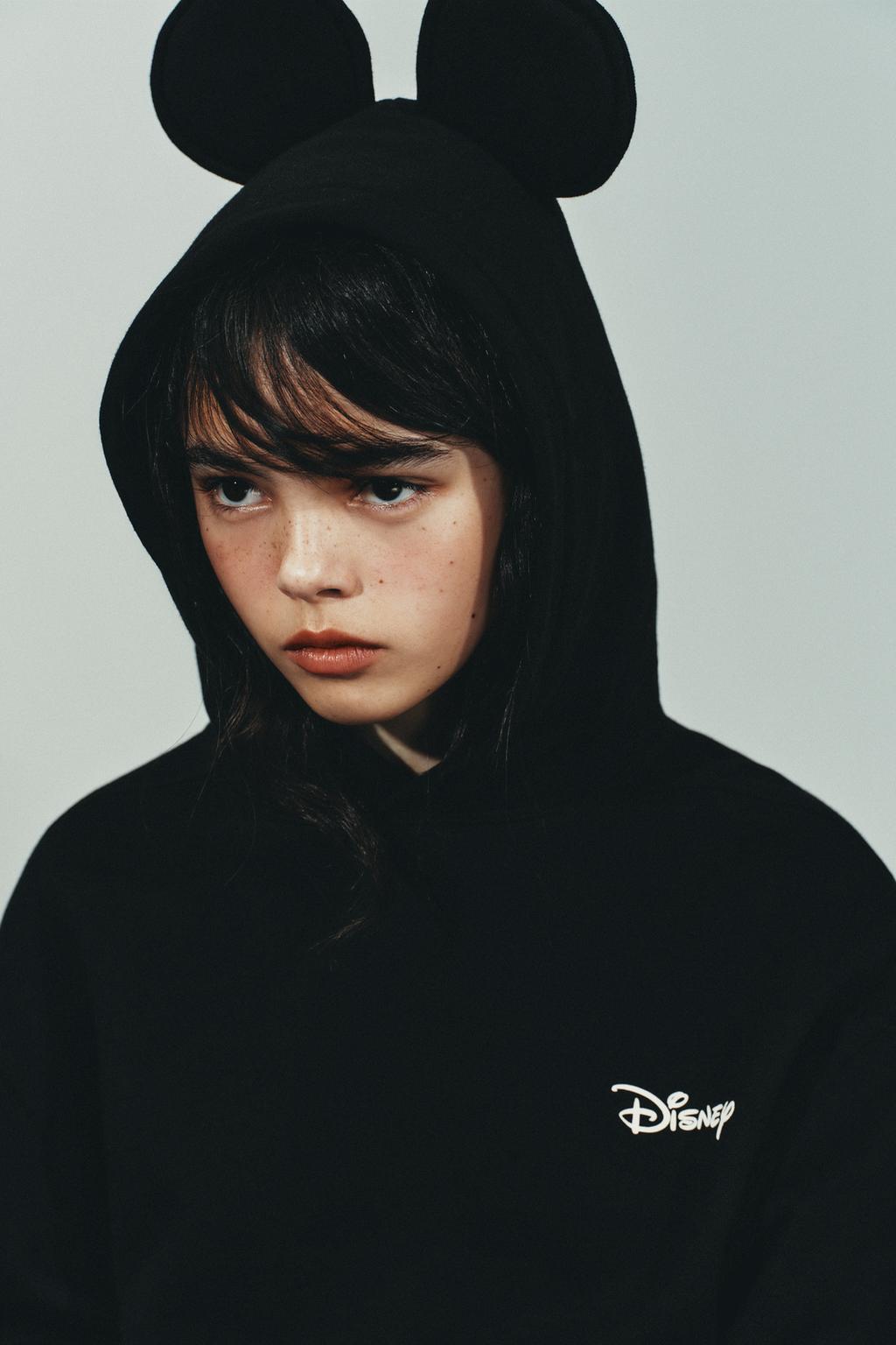 SWEAT INSCRIPTION ©DISNEY