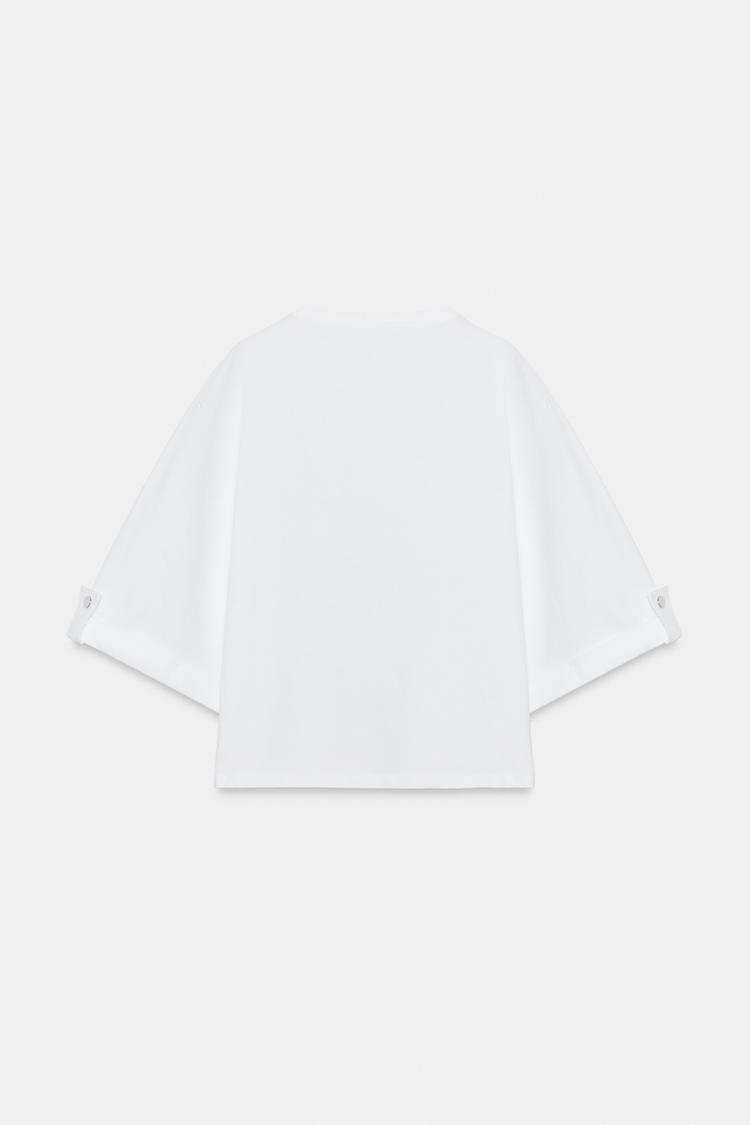T-SHIRT ASYMÉTRIQUE BOUTON