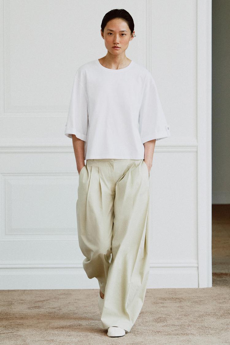 T-SHIRT ASYMÉTRIQUE BOUTON