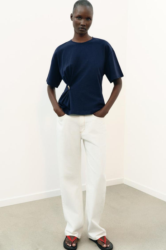 T-SHIRT EN COTON ÉPAIS AVEC APPLIQUÉ