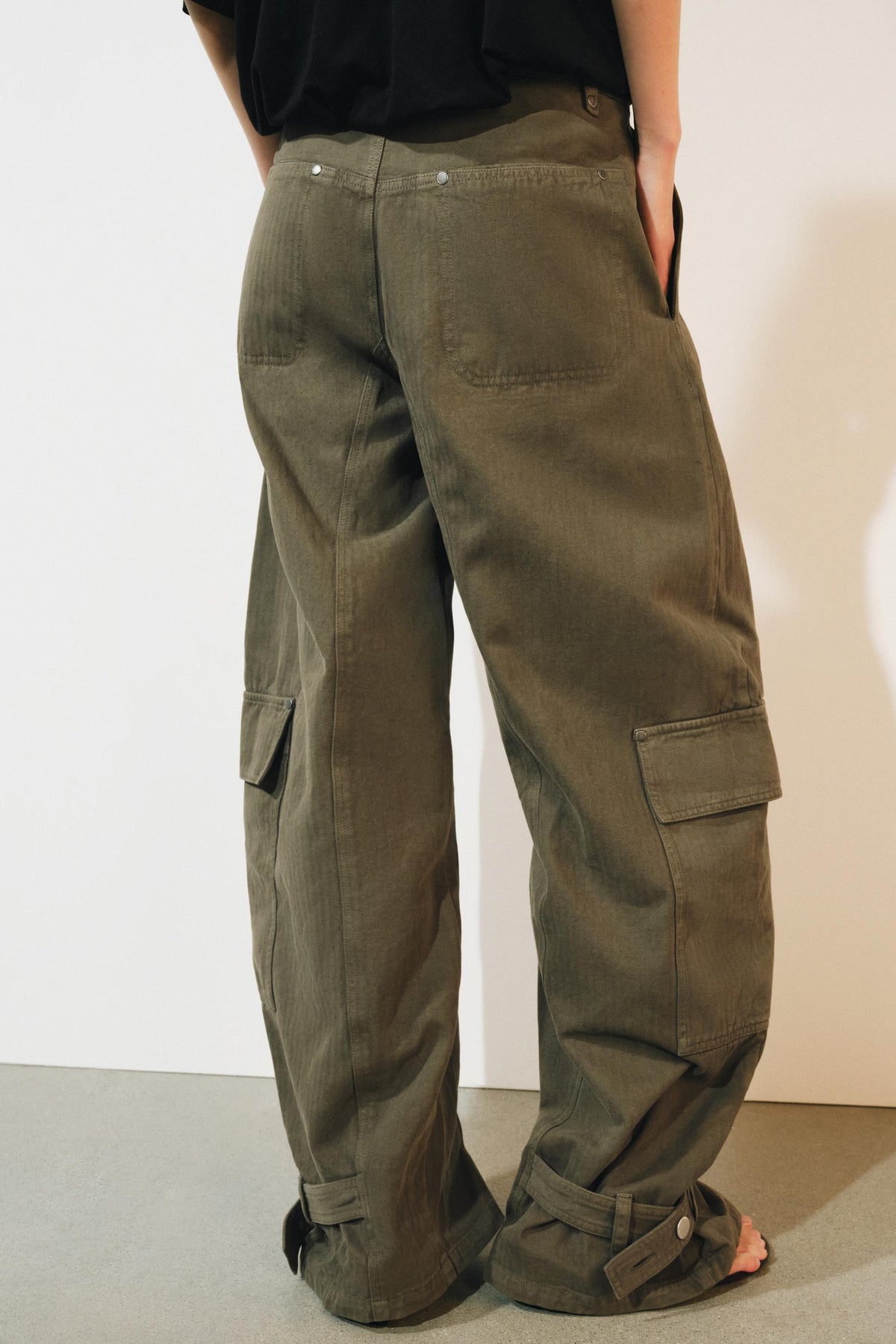 PANTALON BARREL CARGO ZW COLLECTION
