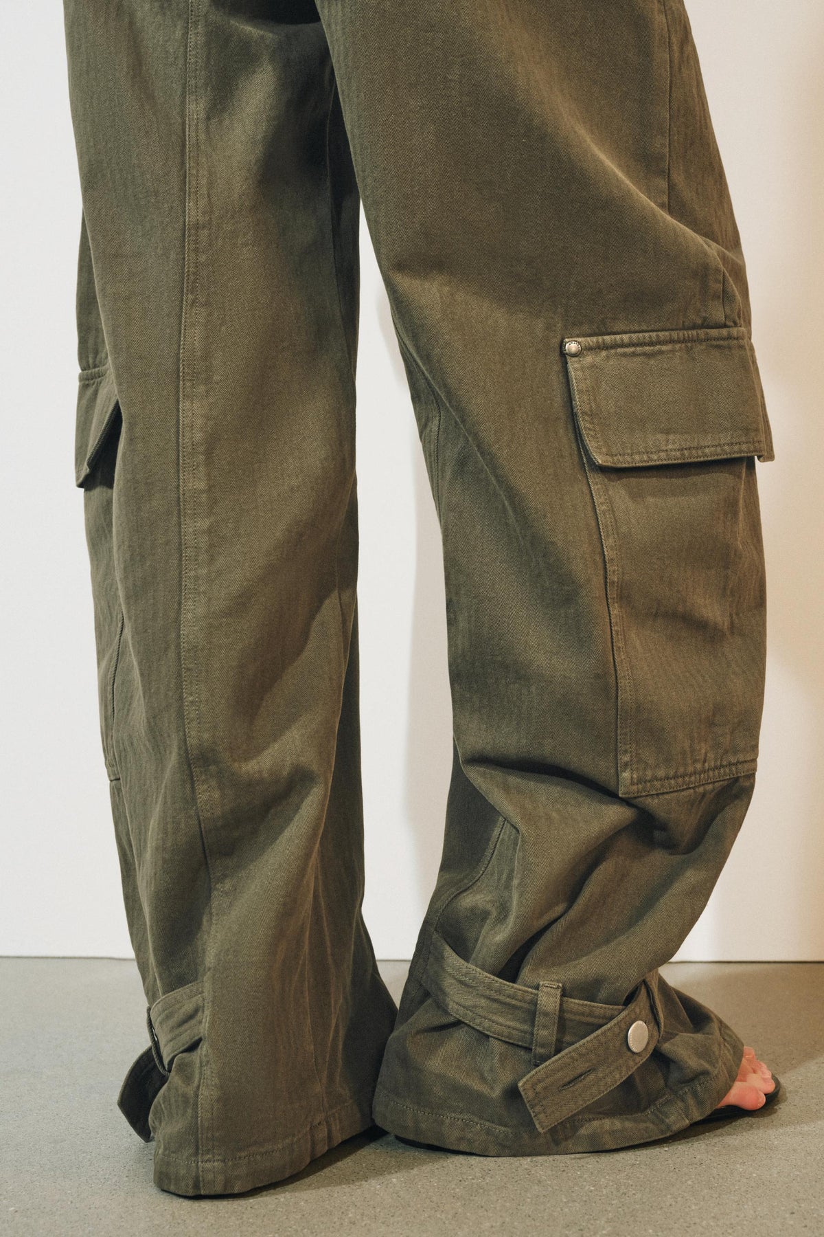 PANTALON BARREL CARGO ZW COLLECTION